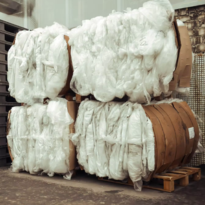 Déchets de film LDPE propres et triés, prêts pour le recyclage et les processus de fabrication - Product Image 1