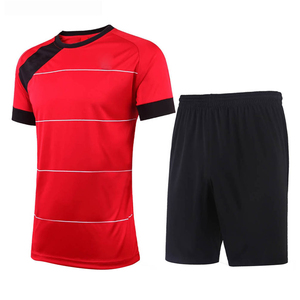 Ensemble d'uniformes de football à motif désertique, kit de football entièrement sublimé avec design et logo personnalisés, maillot de football, vêtements de football - Product Image 1