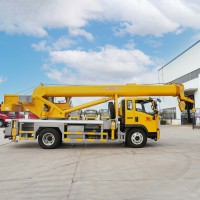 Grue de voiture hydraulique de 10 tonnes de bonne qualité, double pompe, moteur national III, châssis Sinotruk HOWO, grue de voiture de 12 tonnes à vendre