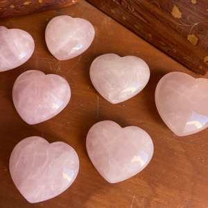 Haute qualité naturel Rose Quartz gonflé coeur coupe pierre précieuse pierre de cristal en vrac pour la décoration intérieure amour Attraction minéraux cadeau coeur - Product Image 5