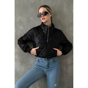 Manteau d'hiver TOPSHOW pour femme, en polyester brillant doré à carreaux avec fermeture éclair - Vente en gros pour les détaillants e-commerce - Product Image 5