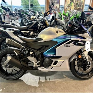 Prêt à être expédié NOUVEAU STOCK 2025 YZF-R3 321cc 6 vitesses manuelles - Product Image 2