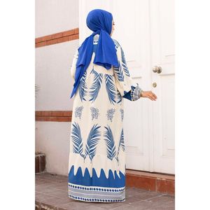 Robe Hijab en Viscose à Motifs Melike Indigo - Product Image 3