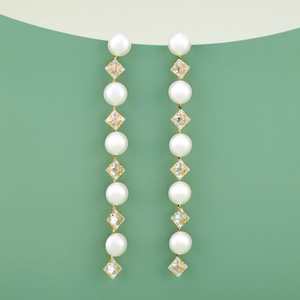 Boucles d'oreilles pendantes tendance 187236, motif floral géométrique avec perle d'ambre et diamant, en alliage de zinc, pour cadeau de mariage ou religieux - Product Image 1