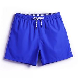 Vêtements de gym floraux personnalisés en gros Short de bain élégant pour hommes Best-seller Bikinis à carreaux grande taille Vêtements de plage imprimés - Product Image 1