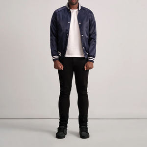 Venta caliente de moda de satén de seda al por mayor Varsity chaquetas de color personalizado Logo hombres chaqueta de bombardero hecha en Pakistán 2025 - Product Image 4