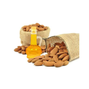 Huile de transporteur d'amande douce en vrac 100% pure et naturelle pressée à froid du fabricant indien pour les soins de la peau - Product Image 6