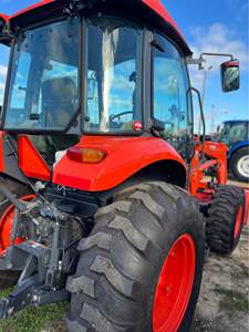 جرارات زراعية متعددة الوظائف من Kubota M70 ، جرار صغير بمحرك رباعي الدفع 4x4 أسطوانة بمحرك 4x4 مع نهاية أمامية - Product Image 2