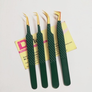 Pinzas de pestañas de agarre de diamante Color verde recubierto con pinzas de puntas chapadas en oro Pinzas de 45 grados curvadas de volumen profesional - Product Image 1