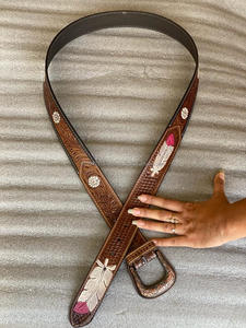 Ceintures en cuir de vachette unisexes élégantes de style occidental, taillées à la main, en acier à haute teneur en laiton, design de cowboy vintage à la mode personnalisé - Product Image 5