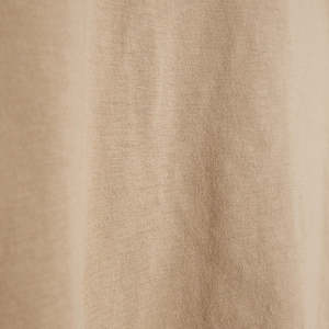 Tenue d'été légère pour femme avec t-shirt à manches courtes et short confortable parfait pour la maison et l'extérieur - Product Image 6