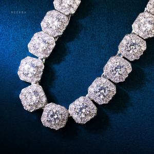 S925 Cadena de eslabones cubanos de moissanita de 4 filas-Collar de moissanita pesado para hombres, 100% hecho a mano y conjunto a mano Hip Hop busto abajo collar - Product Image 4