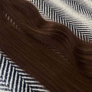Extensions de queue de cheval marron châtain à cordon de serrage - Cheveux humains indiens lisses à clipser - Product Image 4