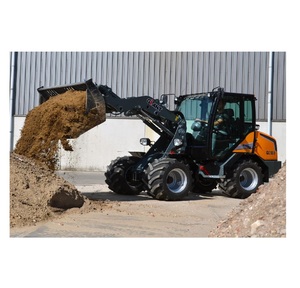 Premium Giant G3500 à vendre avec moteur Kubota de 66 CV, poids en charge de 3800 kg et capacité de levage lourd de 2800 kg - Product Image 1
