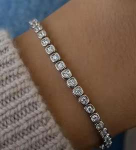 925สเตอร์ลิงเงิน VVS D สี Moissanite เพชรสร้อยข้อมือเทนนิสสีขาวทองชุบ2.5มม. สร้อยข้อมือเทนนิส - Product Image 1