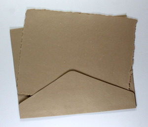 Ensemble de papeterie de luxe, papier à bords festonnés 250 g/m² avec enveloppe assortie, papier recyclé fait main à partir de fibres de coton - Product Image 4