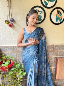 Qualité d'exportation indienne meilleure soie Rangoli avec Prizam imprimé Saree Blouse avec travail de fil avec travail de la pierre avec travail de la pierre à vendre - Product Image 4