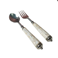 Couverts modernes en acier inoxydable avec poignée en nacre pour restaurant, fête de mariage, hôtel, fourchette, cuillères