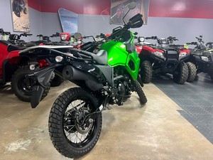 Nouvelle moto tout-terrain <span class=keywords><strong>Kawasaki</strong></span> KLR <span class=keywords><strong>650</strong></span> 2026 haute <span class=keywords><strong>performance</strong></span>, prête à être expédiée dans le monde entier - Product Image 5