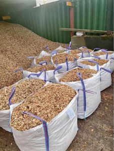 เศษไม้จากเวียดนามขายส่งสำหรับทำกระดาษจำนวนมาก - Product Image 6