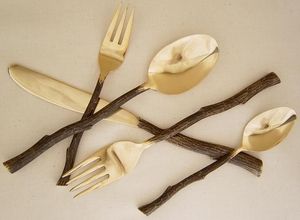 Couverts élégants à salade au fini doré, à long manche, durables, légers et élégants pour les repas et les réceptions. - Product Image 2