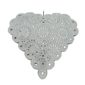 เครื่องประดับคริสต์มาส รูปหัวใจโลหะเคลือบเงิน ดีไซน์หรูหรา ทำด้วยมือ รับสั่งทำจำนวนมาก - Product Image 2