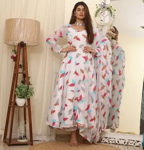 Georgette Anarkali ชุดราตรียาวสำหรับผู้หญิงขายดีสไตล์อินเดียดั้งเดิมงานแต่งงานแบบธรรมชาติรูปแบบการทำงาน - Product Image 1