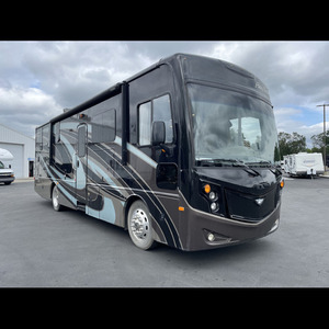 Camping-cars d'occasion 2022 2023 2020 Fleetwood Pace Arrow RV 40 pieds, couleur personnalisée disponible, faible kilométrage - Product Image 5