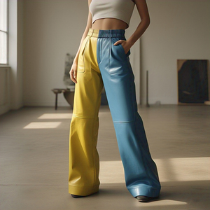 Pantalones de cuero acampanados de cintura elástica alta para mujer, pantalones holgados PU de cuero, estilo callejero, pantalones de cuero de varios paneles, pantalones para mujer - Product Image 1