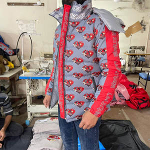 Men's High Quality Custom <b>Puffer</b> <b>Jacket</b> Winter Fashionable Coats with <b>Hooded</b> Collar Canvas Fabric on Sale - Product Image 4