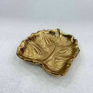 Ensemble de 3 plateaux en feuilles de papaye au design moderne, pour servir des collations sèches, plaqués or noir par R B Overseas, au prix le plus bas en Inde - Product Image 6