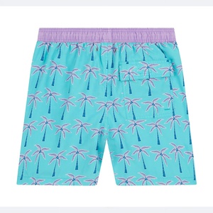Pantalones Cortos con Estampado Gráfico para Hombre, Nueva Temporada, Diseño de Estrellas, Corte Holgado, Casuales de Verano, Cintura Elástica, Diseños, Colores y Tallas Personalizables - Product Image 2