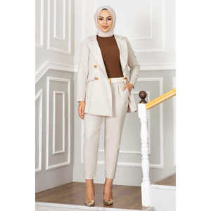 <b>Button</b>-Decorated Handkerchief Collar Detail Hijab Set 3-Piece Collection - Product Image 1