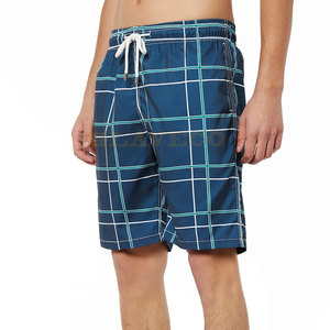 Shorts de bain pour hommes de style nouveau, design personnalisé, 100% coton, couleur unie, service OEM, séchage rapide, fabriqué au Pakistan - Product Image 2