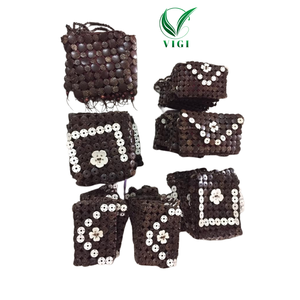 ลดกระหน่ำ! กระเป๋าถือผู้หญิงเวียดนามแฮนด์เมดกระเป๋าช้อปปิ้งกะลามะพร้าว100% กระเป๋าผ้าแคนวาสซับในของตกแต่งลายดอกไม้สองใบ - Product Image 3