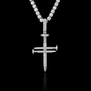 Colgante de Aleación Chapado en Oro con Diamantes CZ Engastados a Mano Personalizado - Product Image 2