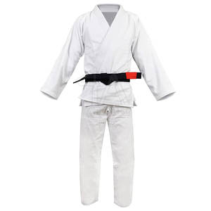 Uniforme de karaté souple personnalisé pour hommes offrant une gamme complète de mouvements pour l'entraînement d'arts martiaux - Product Image 1