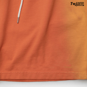 Shorts de bain pour hommes OEM personnalisés en toile camouflage, effet délavé, écologiques, jaune-orange, style urbain, ambiance estivale, vente en gros - Product Image 3