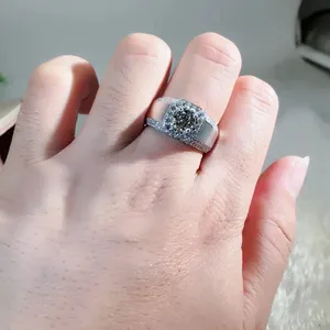 <b>925</b> <b>Silver</b> 3Ct Round Cut Moissanite Wedding Pinky <b>Ring</b> for Parties and Anniversaries - Product Image 3