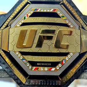 Cinturones de Boxeo de Cuero Impermeables de la UFC Legacy Championship World MMA para Adultos - Product Image 6