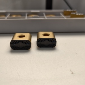 Inserto de Carburo para Reparación de Ruedas de Tren, Serie LNUX, para Torneado Rugoso de Ruedas Ferroviarias - Product Image 1