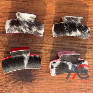 Nouvelle arrivée vente chaude élégant véritable fait à la main en cuir de vachette fourrure pince à cheveux personnalisé pince en cuir accessoires pour femmes - Product Image 1