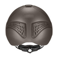 Casque d'équitation léger avec ajustement confortable et coque extérieure robuste pour une utilisation quotidienne en toute sécurité.