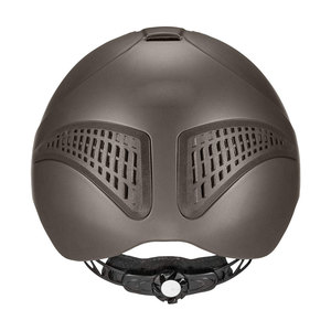 Casco de equitación de diseño ligero con ajuste cómodo y carcasa exterior resistente para uso diario seguro. - Product Image 3