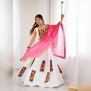 Lehenga Choli cousu, tenue de soirée, designer indien, mariage, femmes, travail lourd, robe de mariée en gros et pas cher - Product Image 1