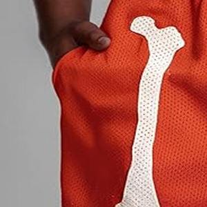 Pantalones cortos de fútbol personalizados para hombre con logotipo, pantalones cortos deportivos transpirables de malla de poliéster 100% informales con bolsillos fabricados por Dress Sports - Product Image 4