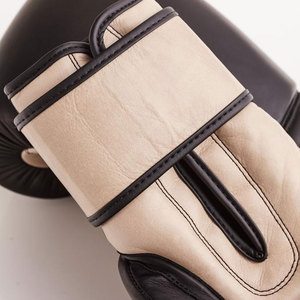 Nouveauté Gants de boxe de combat Gants de boxe en matériau durable Équipement d'entraînement Gants de boxe - Product Image 5