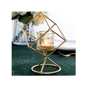 Bougeoir en métal incurvé à la main de qualité créative avec base en bois bougeoir pour accessoires de décoration de maison de fête de mariage - Product Image 4