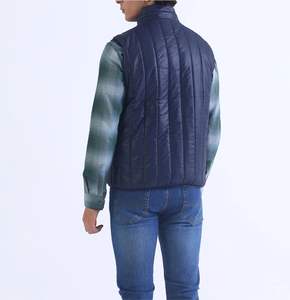 Veste matelassée unisexe à col montant camouflage, respirante et isolée, sans manches, pour la randonnée en plein air en hiver - Product Image 5