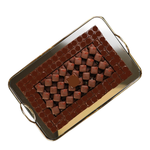 Bandeja para servir chocolate de metal plateado de calidad superior, plato y plato para servir chocolate hecho a mano para bodas y eventos especiales - Product Image 1